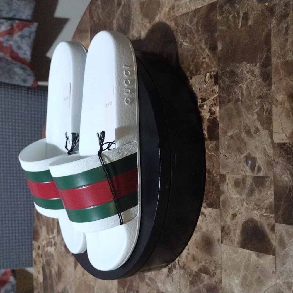 Gucci Slides - Picture 8 of 12